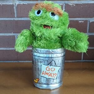 Sesame Street 10" Oscar The Grouch Scram Plushie Gund